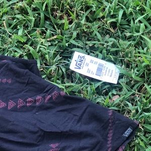Vans Tops - Vans women’s medium swing crop top tank ☯️ Vans Tops - Vans women’s medium swing crop top tank ☯️